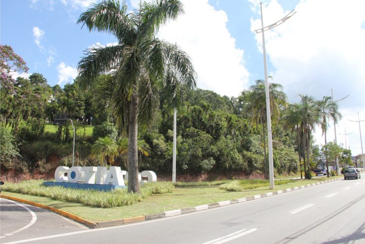 Foto-07-Revitalizacao-do-Centro-de-Cotia-Frechaltore-740x494